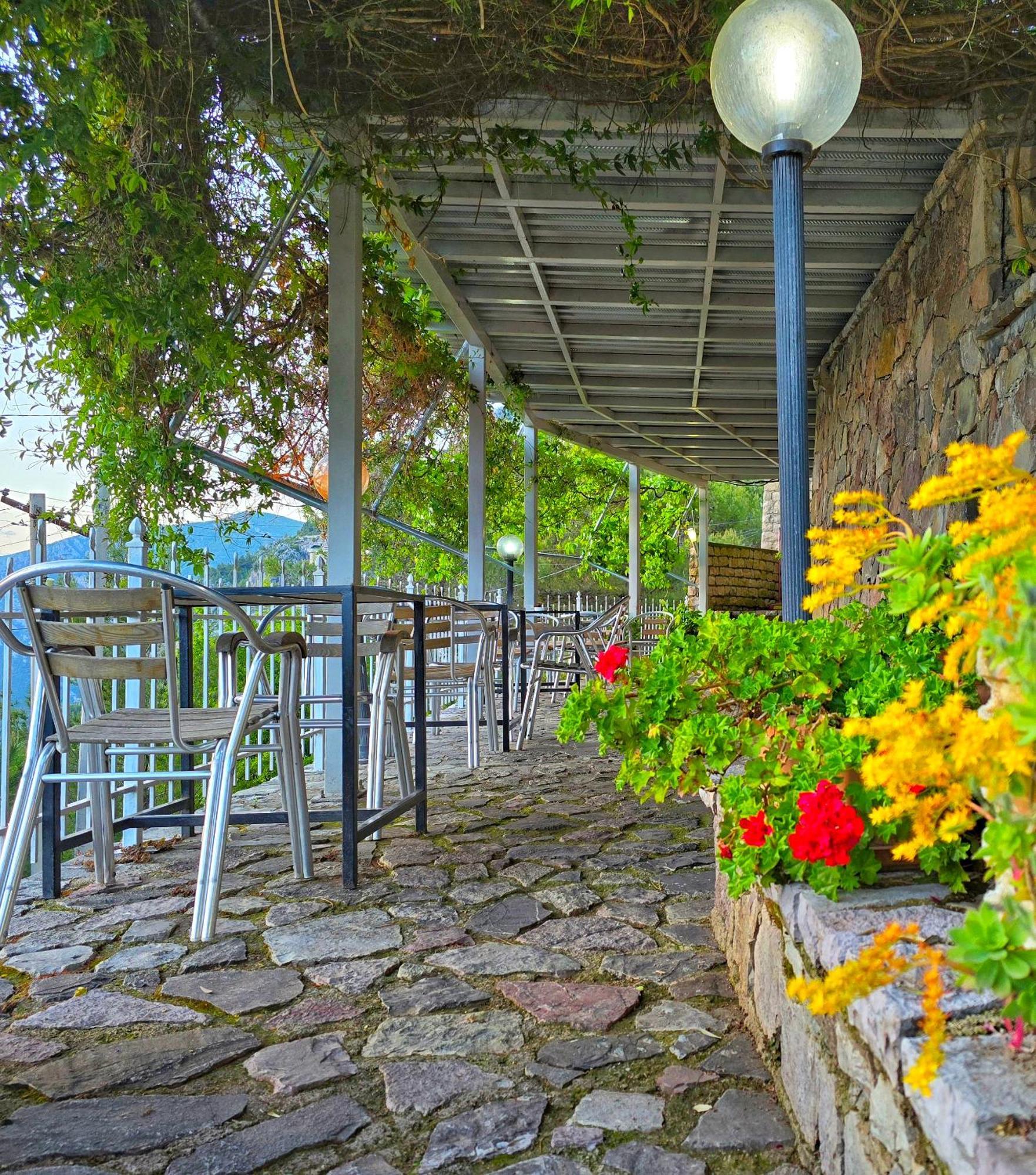 Pamja E Qyteteve Hotel Krujë Exterior foto